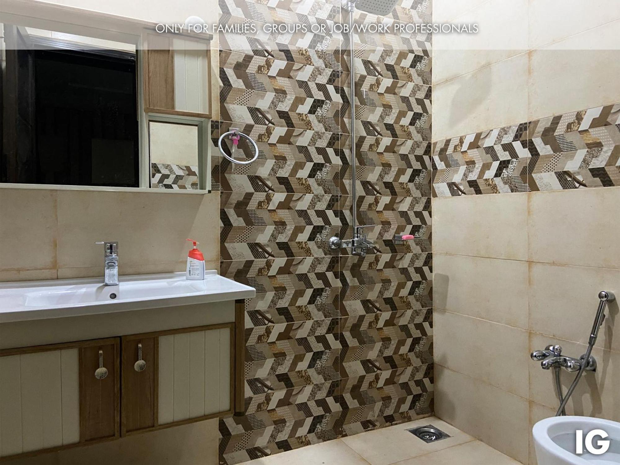 3 Bedroom Furnished Holiday Home Near Valencia Town, Lake City & Ring Road Lahore Exterior foto