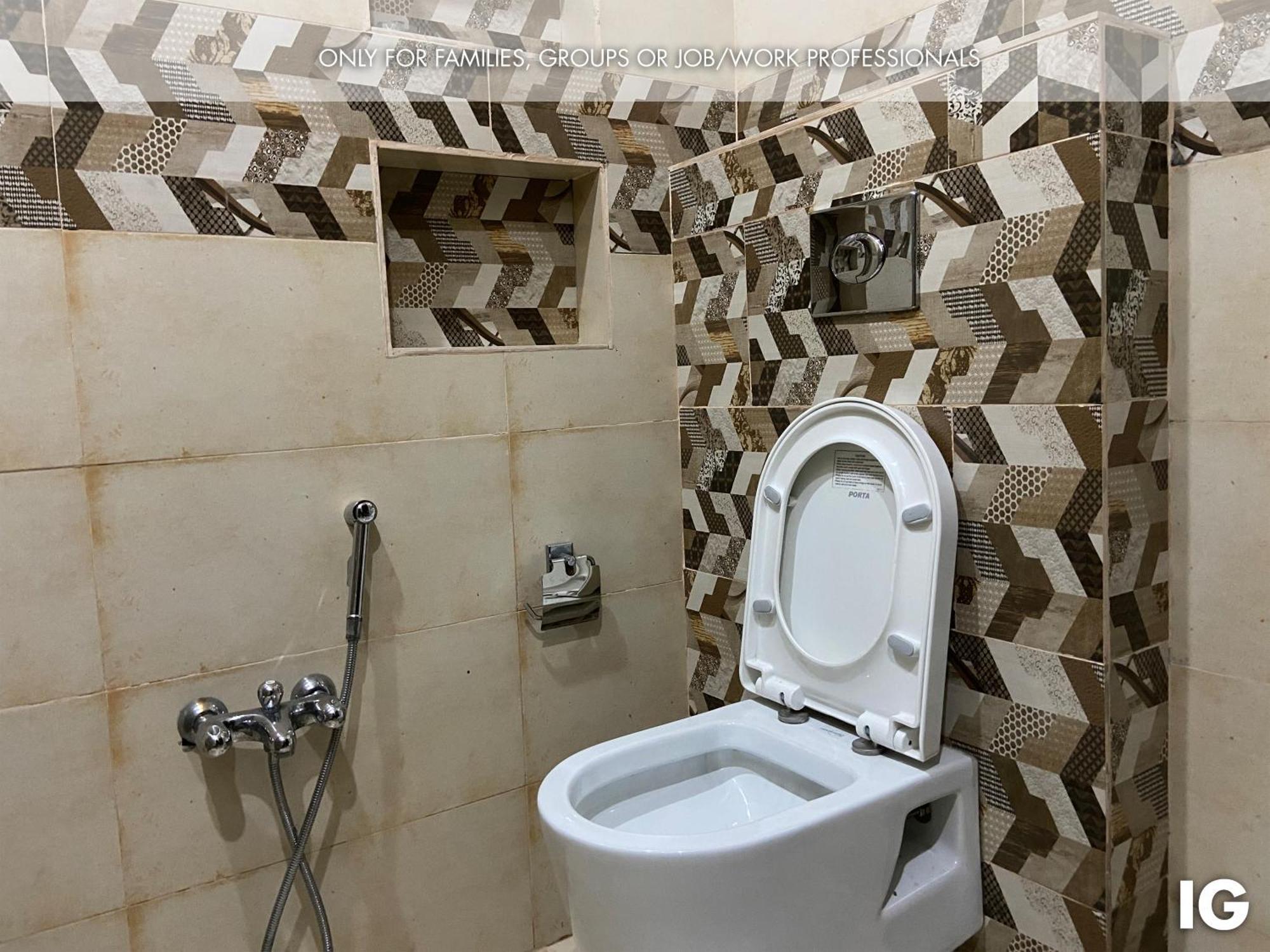 3 Bedroom Furnished Holiday Home Near Valencia Town, Lake City & Ring Road Lahore Exterior foto